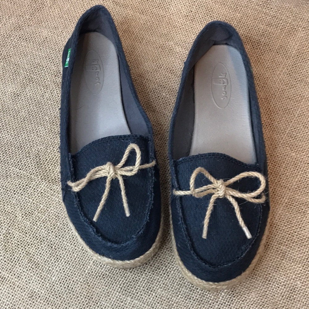 Sanuk soft sided deck shoes